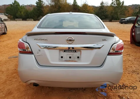 2015 Nissan Altima 2.5 z USA, uszkodzony, nr VIN 1N4AL3AP5FN863516